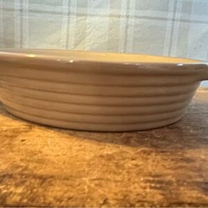 Pampered Chef New Traditions 8” Deep Baker Tan